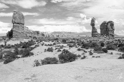 Balanced National Park (on the right) in Arches National Park