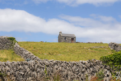 Stone hut on Inis Oirr - Aran Islands